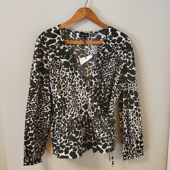 Who What Wear Tops - NWT Who What Wear wrap peplum top Sz L